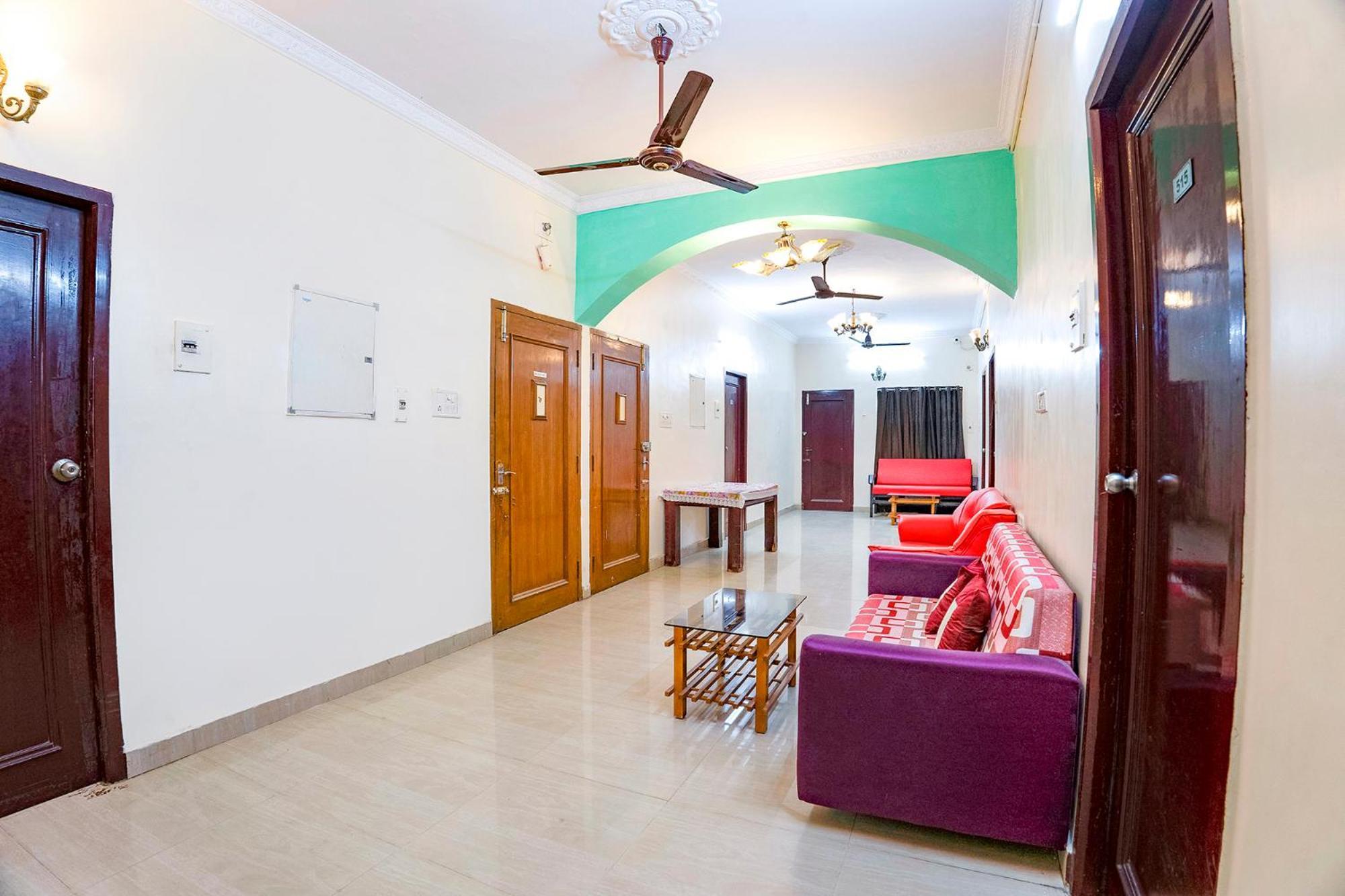 Fabhotel Tree Service - T Nagar Hotel 3*